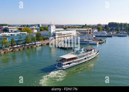 Medienhaus und Zeppelin Museum am Hafen, Friedrichshafen, Bodensee, Blick vom Moleturm, Oberschwaben Stockfoto