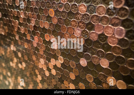 Eine Oberfläche aus 2P Stücke in einem Muster. Stockfoto