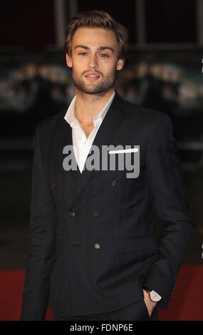 London, UK. 1. Februar 2016. Douglas Booth besucht die Europäische Premiere von "Stolz und Vorurteil und Zombies" VUE Kino Leciester Square. Bildnachweis: Ferdaus Shamim/ZUMA Draht/Alamy Live-Nachrichten Stockfoto