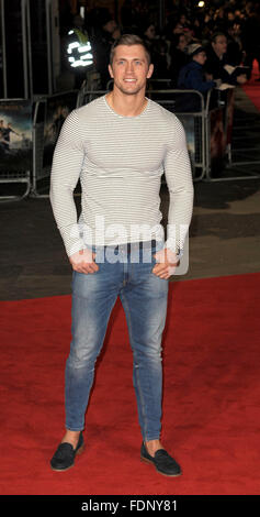 London, UK. 1. Februar 2016. London, UK. 1. Februar 2016. Dan Osborne an die Europäische Premiere von stolz & Vorurteil + Zombies im Londoner West End VUE 1. Februar 2016 © Peter Phillips/Alamy Live News Bildnachweis: Peter Phillips/Alamy Live News Stockfoto