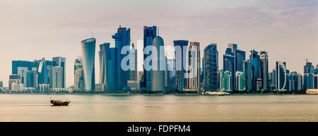 Ein Panorama-Bild von der Skyline von Doha, Doha, Katar Stockfoto