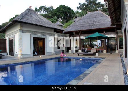 Bintan, Riau-Inseln, Indonesien. 30. Januar 2016. BINTAN, Indonesien - Januar 31: Ein Blick auf Banyan Tree Bintan Villa am 30. Januar 2016 in Bintan, Indonesien. Banyan Tree Bintan legt großen Wert auf die Förderung von Öko-Bewusstsein. Das Resort Ausgleich streben für die ökologische Nachhaltigkeit mit seiner Hingabe für die Gäste ein erhabenes Erlebnis, setzt fort seine lange Tradition der Gastfreundschaft und weltweit als Malerei eine grüne Zukunft für morgen anerkannt zu werden. © Sijori Bilder/ZUMA Draht/Alamy Live-Nachrichten Stockfoto