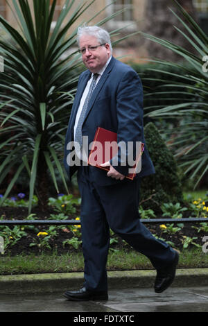 London, UK, 2. Februar 2016: Patrick McLoughlin gesehen in der Downing Street in London Credit: WFPA/Alamy Live News Stockfoto