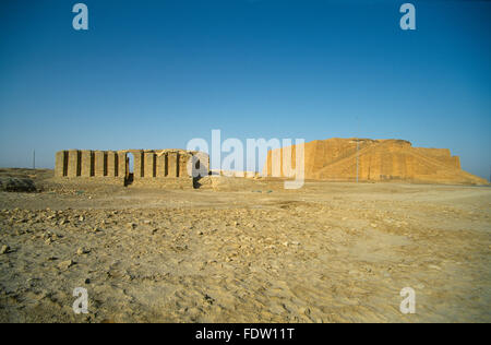 Ihre Irak wiederhergestellt Ziggurat & Amar Sin Tempel Hause der Abraham bewohnt seit neolithischen Zeit. Gedacht, um erste Bogen In die Welt zu entdecken Stockfoto