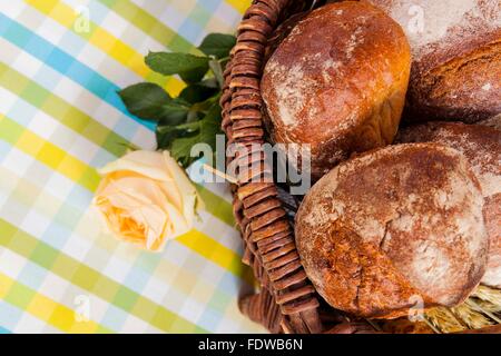 gesunden deutschen Vollkorn Brot Hintergrund Stockfoto