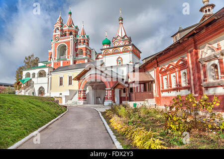 Dreifaltigkeitskirche in Savvino-Storozhevsky Kloster, Swenigorod, Moscow Region, Russland Stockfoto