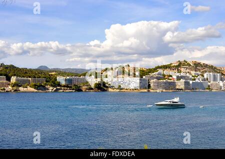 Santa Ponca mit Yacht in Spanien anzeigen Stockfoto