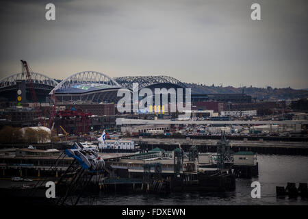 Landschaft aus der Vogelperspektive des Frachters Andocken am Hafen von Seattle, Washington State Stockfoto