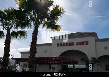 Ein Blick auf ein Trader Joes Shop in Palm Springs, Kalifornien Stockfoto