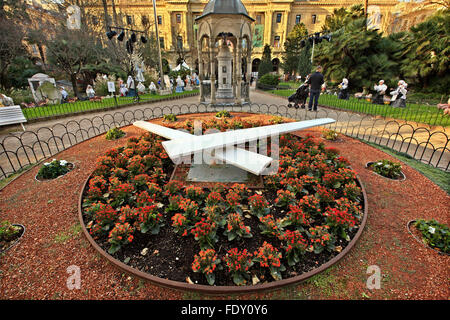 Die Blumenuhr in Plaza de Guipozkoa, San Sebastian (Donostia), Baskenland, Spanien. Stockfoto