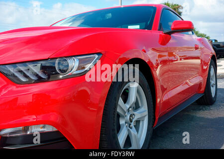 2016 Ford Mustang Muscle-Car Automobile in roter Farbe Stockfoto