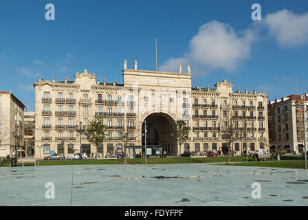 SANTANDER, Spanien - 26. Januar 2016: Santander Bank Building. Kantabrien. Spanien Stockfoto