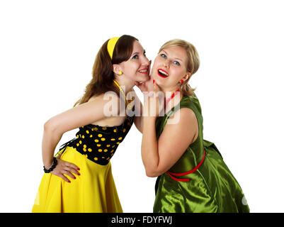 zwei elegante junge Frau in helle Farbe Kleider Stockfoto