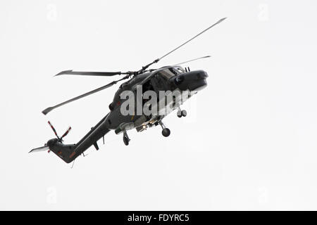 Cuxhaven, Deutschland, Marine Hubschrauber im Flug Stockfoto