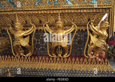 Externe Detail der Tempel des Smaragd Buddha, dem Grand Palace in Bangkok, Thailand, Asien. Stockfoto