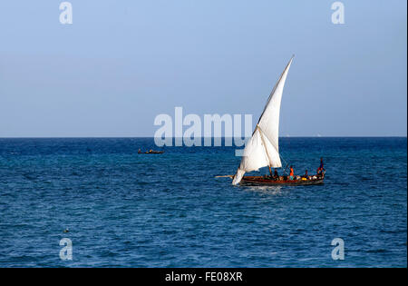 Traditionelle Fischerboote auf der Insel Sansibar Stockfoto