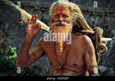 Sadhu oder heiliger Mann in Pashupatinath Tempel in Kathmandu-Tal, Nepal Stockfoto