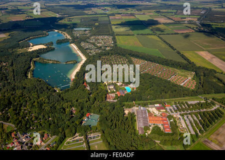 Luftaufnahme, Holiday Centre Abenteuerparadies Schloss mit Wasserski-Anlage, eine Kartbahn, eine Schule für Surfen und Tauchen, Dankernsee, Haren Stockfoto