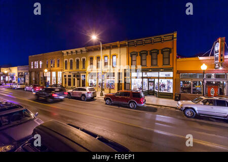 Nachtansicht von Geschäften und Galerien in kleinen Bergstadt Salida, Colorado, USA Stockfoto