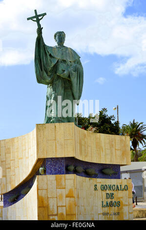 Statue des portugiesischen Schutzpatron der Fischer in der Algarve S. Gonçalo de Lagos Stockfoto