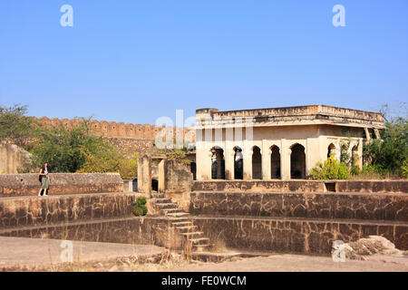 Stufenbrunnen im Taragarh Fort, Bundi, Rajasthan, Indien Stockfoto