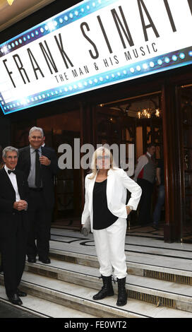 20. Juli 2015 - London, England, UK - Nancy Sinatra Teilnahme an Frank Sinatra: der Mann und seine Musik Presse Nacht im Palladium Stockfoto