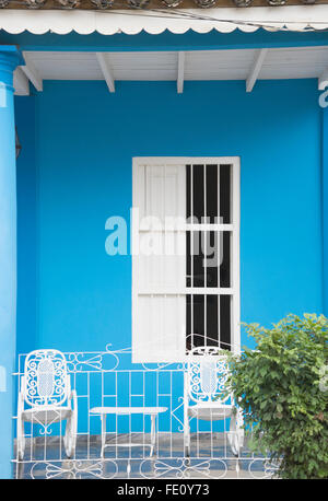 Blaues Haus in der kleinen Stadt von Vinales, Kuba Stockfoto