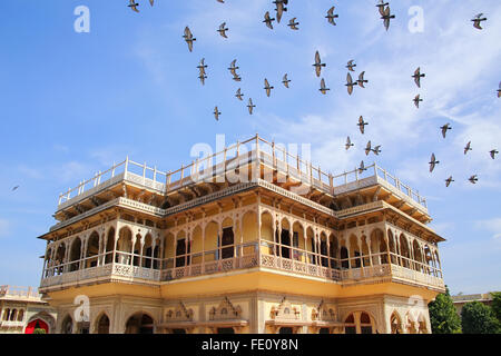 Mubarak Mahal im Stadtschloss Jaipur, Rajasthan, Indien. Schloss war der Sitz der Maharadscha von Jaipur, der Kopf der Kachwaha R Stockfoto