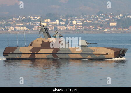 KNM Vats (P960), ein prächtiges-Klasse Küstenpatrouille Schiff der norwegischen Marine, kommt auf dem Clyde für gemeinsame Krieger 15-1. Stockfoto