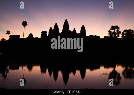 Sonnenaufgang über Angkor Wat in Kambodscha Siem Reap Reiseziel Asien Stockfoto