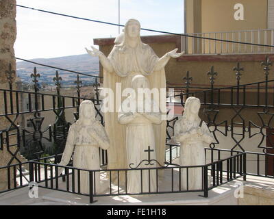 Statuen in der Agia Sophia Kirche, Saidnaya, Syrien Stockfoto