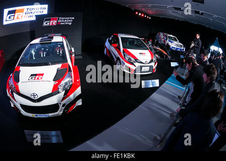 Tokio, Japan. 4. Februar 2016. Toyota-Rennwagen auf dem Display während einer Pressekonferenz zur Toyota GAZOO Racing Team neues Logo und Zeitplan für das Jahr 2016 Toyota City Showcase am 4. Februar 2016, in Tokio, Japan. Toyota Senior Managing Officer Kiyotaka Ise stellte die Team-Mitglieder und Fahrzeuge, die unter einem neuen Logo in nationalen und internationalen Wettbewerben, darunter NASCAR in den USA, Rallye Dakar in Südamerika, und Super GT und Super Formel in Japan im Jahr 2016 teilnehmen werden. Bildnachweis: Aflo Co. Ltd./Alamy Live-Nachrichten Stockfoto