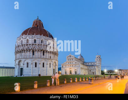 Baptisterium, Dom Santa Maria Assunta und schiefen Turm von Pisa, Toskana, Italien Stockfoto