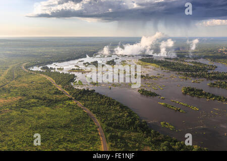 Victoriafälle zwischen Simbabwe und Sambia, Afrika Stockfoto