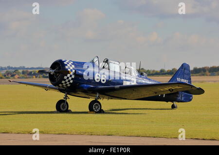 Nordamerikanische T6J Harvard 52-8543 66 Marine G-BUKY in Duxford Airshow, Cambridge, UK Stockfoto