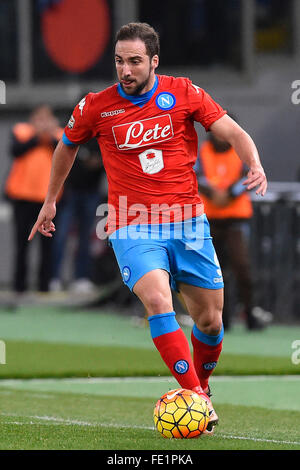 Rom, Italien. 3. Februar 2016. Gonzalo Higuaín Napoli Aktion während des Spiels die Serie A TIM match zwischen SS Lazio Rom und SSC Napoli im Stadio Olimpico am Februar 03, 20156 in Rom, Italien: Marco Iorio/Alamy Live-Nachrichten Stockfoto