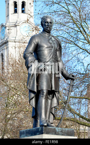 London, England, Vereinigtes Königreich. Sir Henry Havelock (1795-1857) auf dem Trafalgar Square-Statue (1861) Stockfoto
