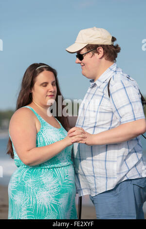 Blinde paar in Liebe und die Natur genießen Stockfoto