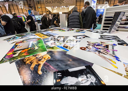 Probe Foto druckt auf dem Display an der NEC Fotografie zeigen, Birmingham, England, UK Stockfoto