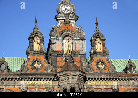 Fragment des Gebäudes des Rathaus in Malmö, Schweden Stockfoto