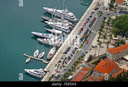 Vogelperspektive des Meeres Hafen von Kotor, Montenegro Stockfoto