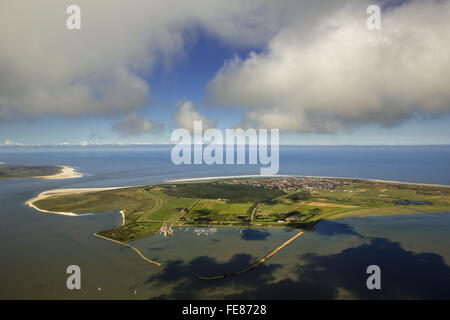 Hafen und Flinthörn, Wattenmeer, niedrige Wolken, Antenne, Langeoog, Nordsee, Nordsee Insel, Ostfriesischen Inseln, Niedersachsen, Stockfoto