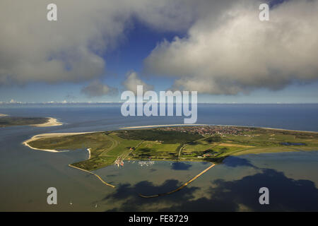 Hafen und Flinthörn, Wattenmeer, niedrige Wolken, Antenne, Langeoog, Nordsee, Nordsee Insel, Ostfriesischen Inseln, Niedersachsen, Stockfoto