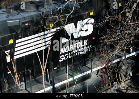 Norfolk Southern Railway Lokomotiven auf der Norfolk Southern Enola Werft in Enola, Pennsylvania am 3. Januar 2016. Stockfoto