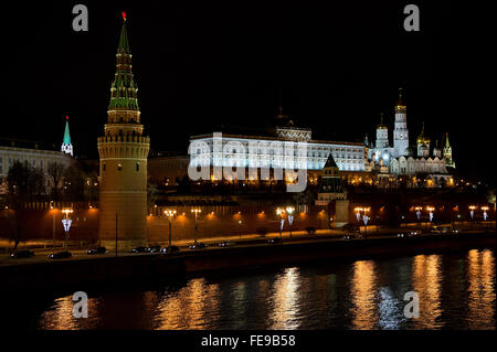 Moskau, Russland. 4. Februar 2016. Der Kreml, wie gesehen von einer Brücke über die Moskwa in Moskau, Russland, 4. Februar 2016. Foto: Sven Hoppe/Dpa/Alamy Live News Stockfoto