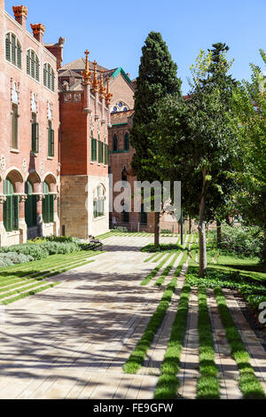 Detaillierte modernistische Architektur machte ich mich auf dem Gelände des Hospital De La Santa Creu Sant Pau in Barcelona, Spanien. Stockfoto