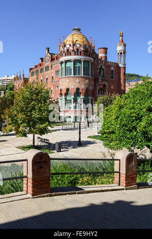 Detaillierte modernistische Architektur machte ich mich auf dem Gelände des Hospital De La Santa Creu Sant Pau in Barcelona, Spanien. Stockfoto