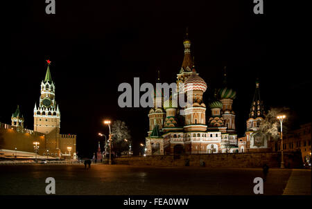 Moskau, Russland. 4. Februar 2016. Der Kreml und Basilius Kathedrale auf dem Roten Platz in Moskau, Russland, 4. Februar 2016. Foto: Sven Hoppe/Dpa/Alamy Live News Stockfoto