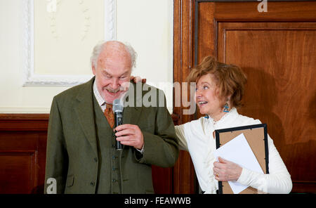 Prunella Scales & Timothy West bei der Oldie des Jahres 2016 Stockfoto