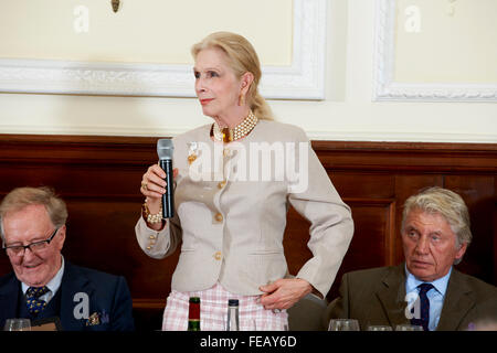 Lady Colin Campbell in der Oldie des Jahres Awards 2016 Stockfoto